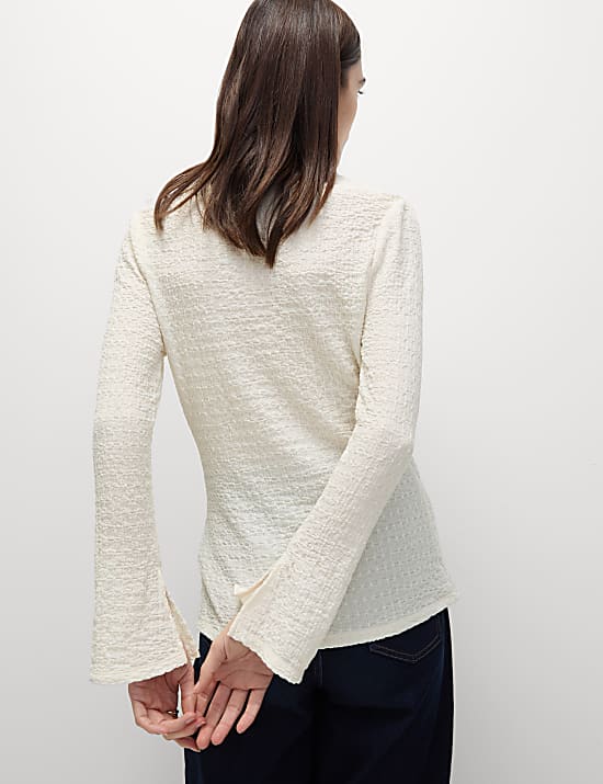 Haut coupe standard &agrave; motif textur&eacute;