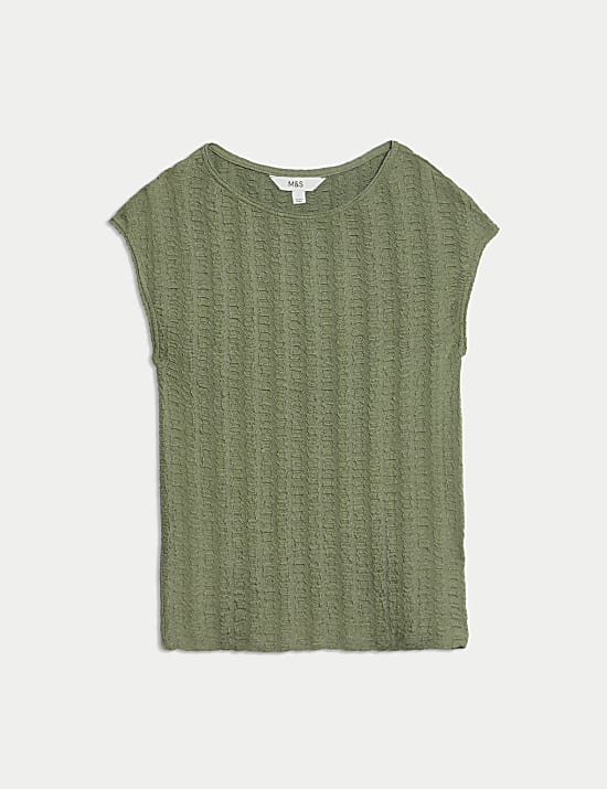 חולצה עם שרוול קצר וטקסטורה