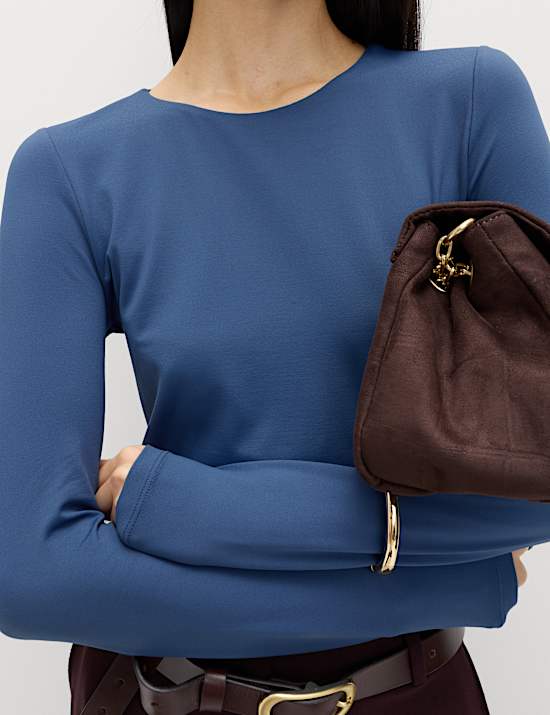 T-shirt coupe cintr&eacute;e &agrave; manches longues et col rond