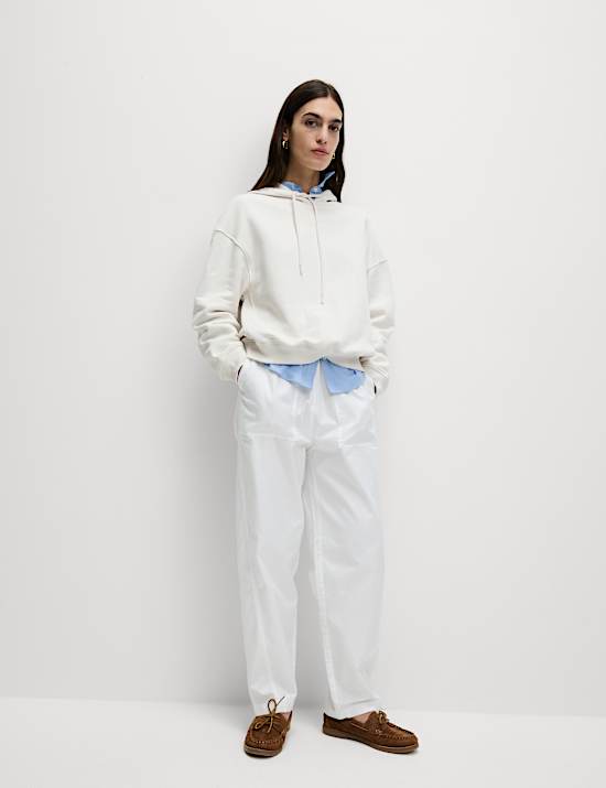 Hoodie Model Crop Garis Katun Murni