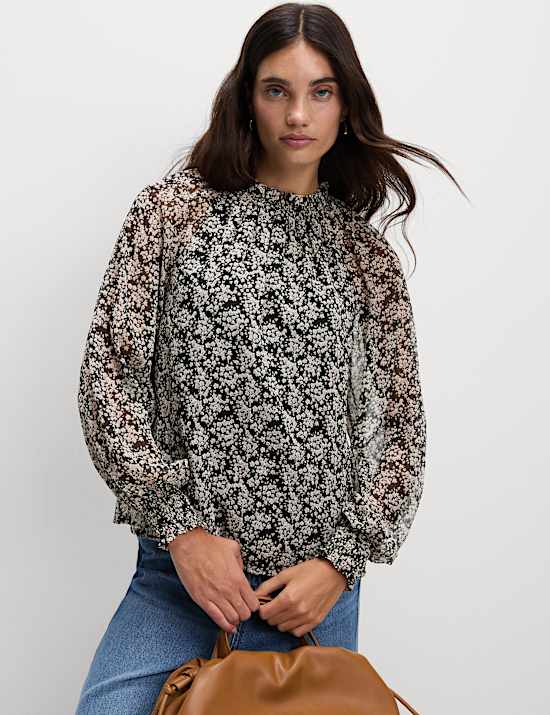 Durchsichtige Bluse mit langen Blousonärmeln und einem Blümchenprint