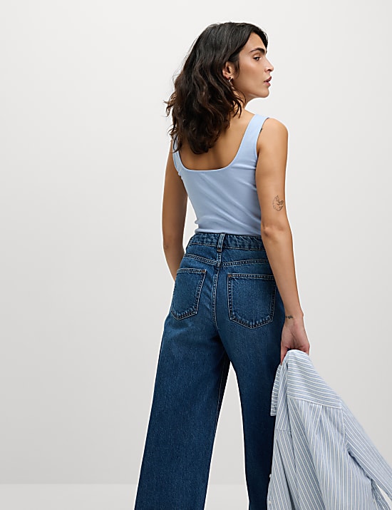 Top de escote cuadrado