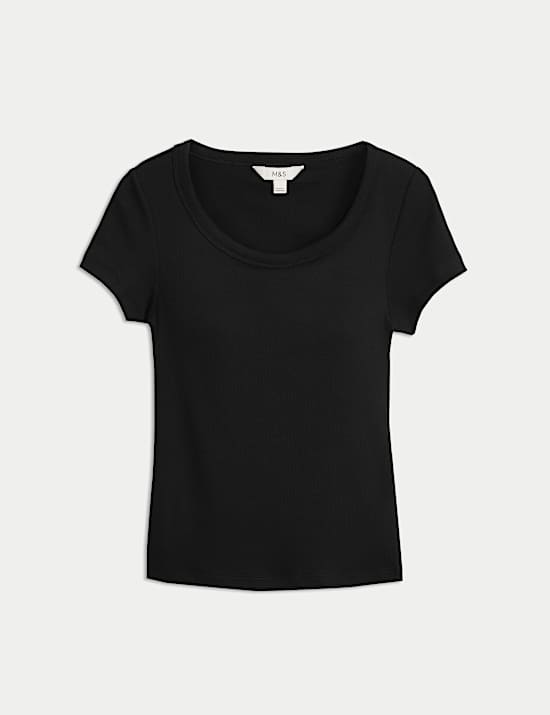 Top úzkého střihu s vysokým podílem bavlny, s technologií Secret Support