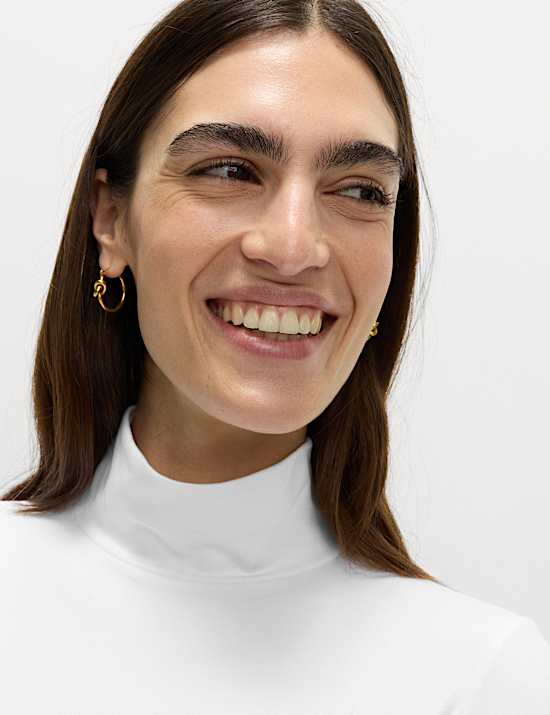 חולצת Second Skin עם צווארון נשפך