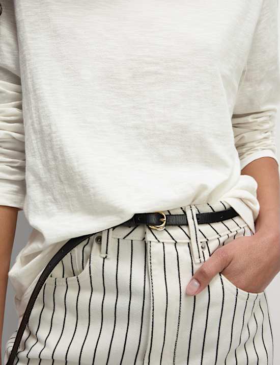 חולצת טי עם צווארון עגול מכותנה טהורה