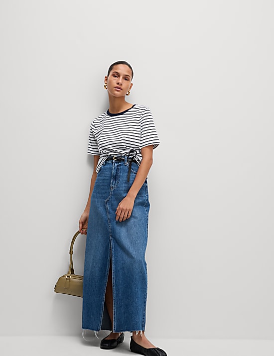 Alltagstaugliches T-Shirt aus reiner Baumwolle mit Streifenmuster