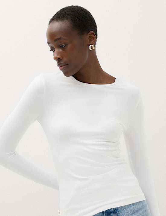 Tops & t-shirts