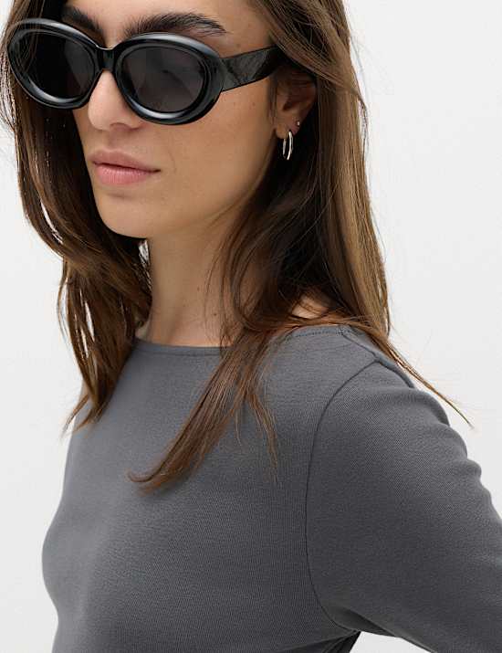 Katoenrijke premium top met boothals