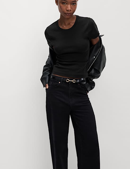 Katoenrijk premium T-shirt met slanke pasvorm