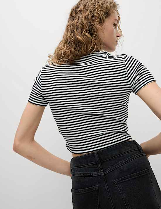 Kaus Oblong Model Crop Motif Garis Katun Murni