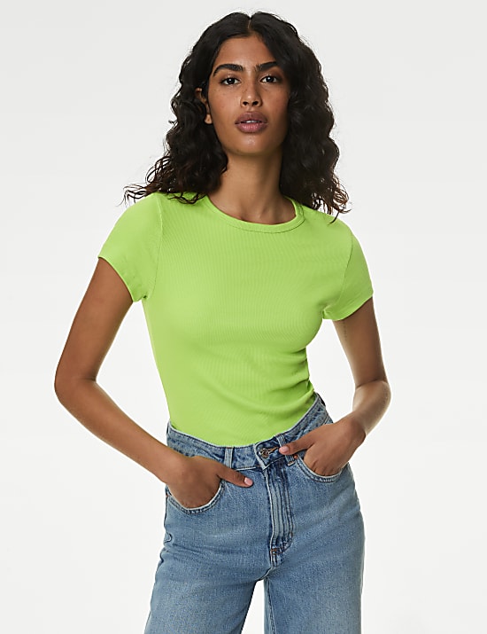 Kaus Oblong Bahan Katun Berusuk Slim Fit