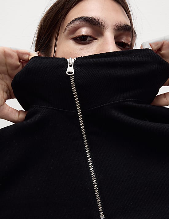 Atasan Berusuk Bahan Katun Ritsleting Pendek