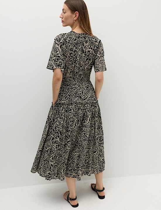 Vestido a la cintura a media pierna 100% algod&oacute;n estampado