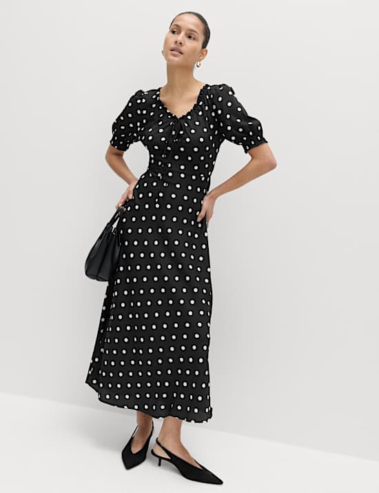 Robe midi ruch&eacute;e