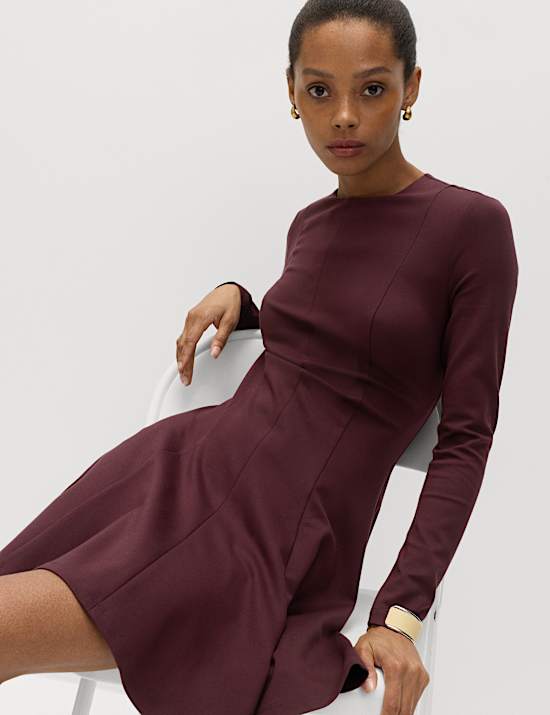 Robe patineuse coupe courte en jersey &agrave; col rond