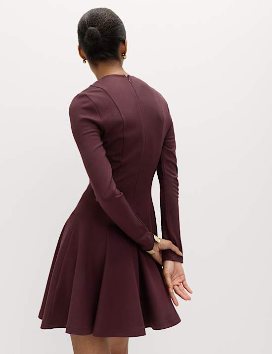 Robe patineuse coupe courte en jersey &agrave; col rond