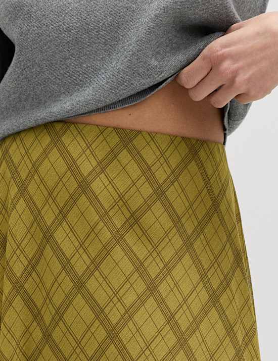 Checked Chiffon Midi A-Line Skirt