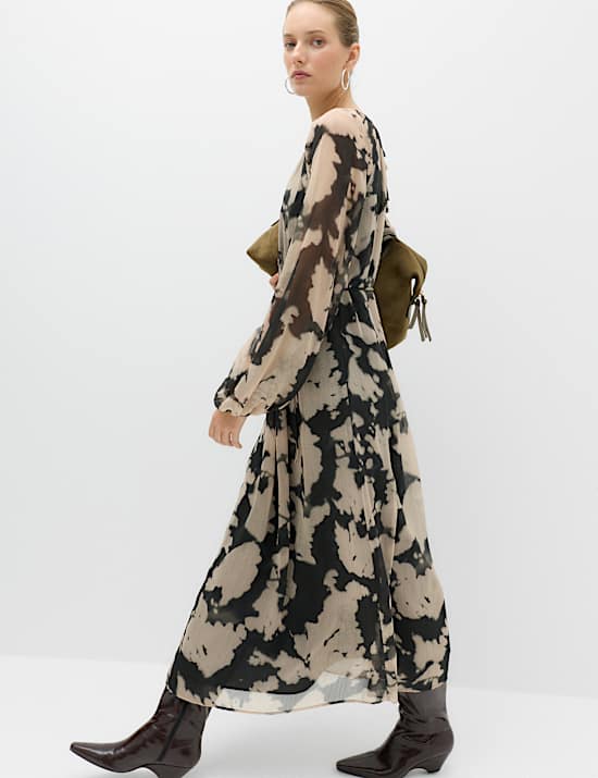 Chiffon Printed Tie Neck Midi Relaxed Dress