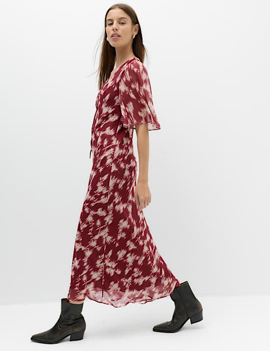 Robe midi avec col en V &agrave; nouer en mousseline florale