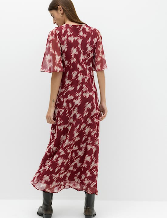 Robe midi avec col en V &agrave; nouer en mousseline florale