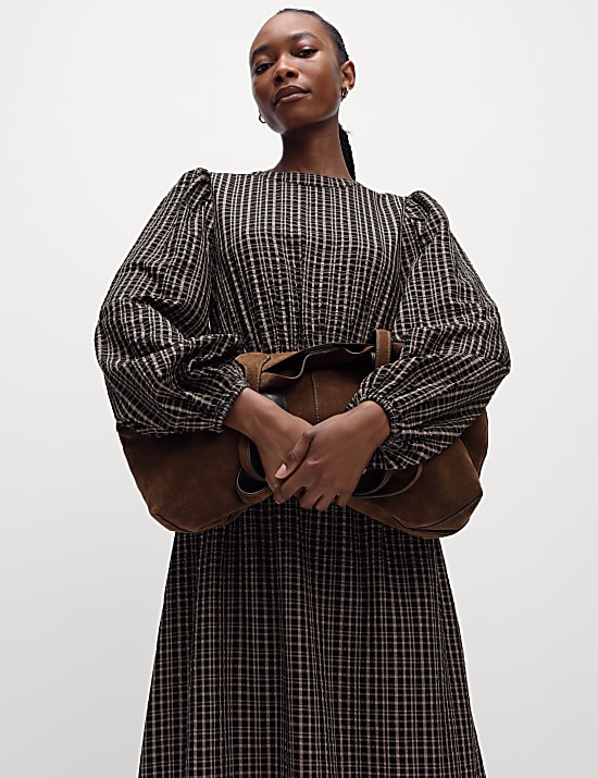 Checked Round Neck Midi Waisted Dress