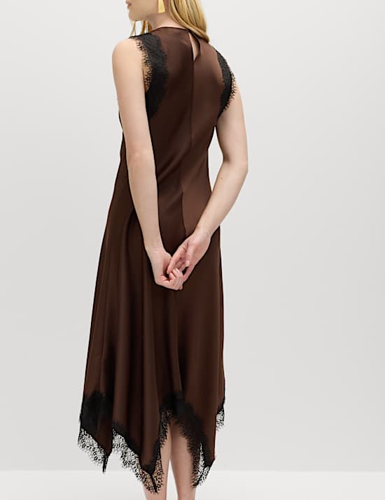 Vestido midi lencero con cuello vuelto y detalles de encaje