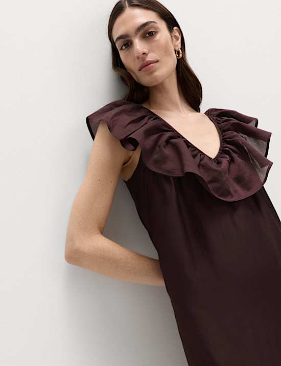 L&auml;ssiges Midaxi-Kleid aus Lyocell, mit V-Ausschnitt und R&uuml;schendetail