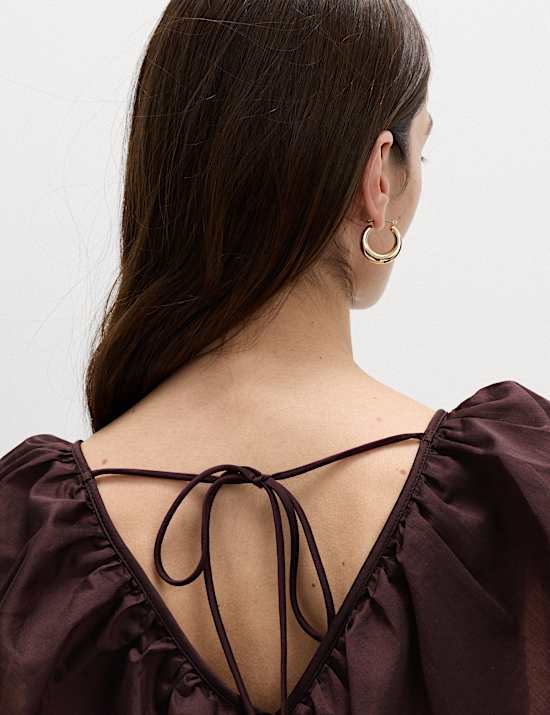 L&auml;ssiges Midaxi-Kleid aus Lyocell, mit V-Ausschnitt und R&uuml;schendetail