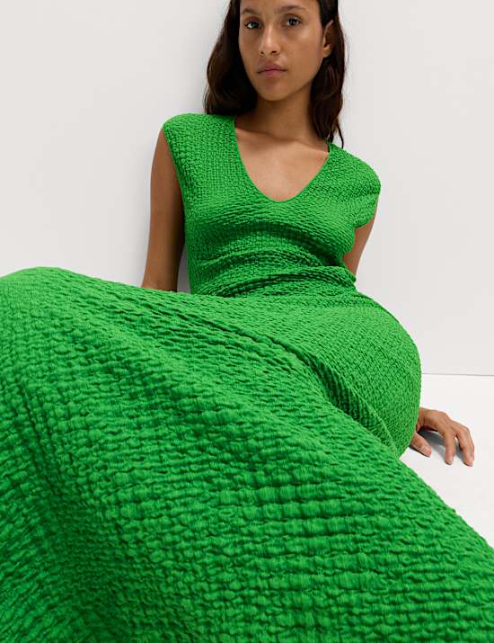 Jersey Textured V-Neck Midi Column Dress
