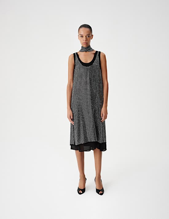 Embellished Scoop Neck Shift Midi Dress