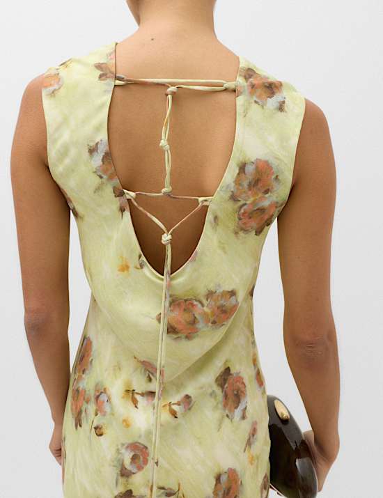 Robe midi coupe droite &agrave; encolure ronde et motif fleuri