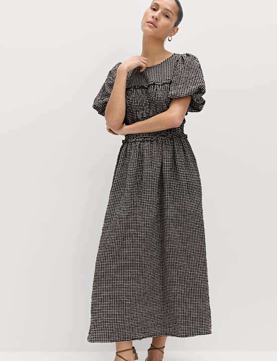 Vestido midi con manga abullonada y cuadros vichy