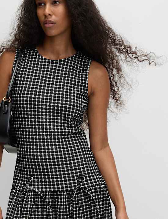 Kostkovan&eacute; midi &scaron;aty se zv&yacute;razněn&yacute;m pasem