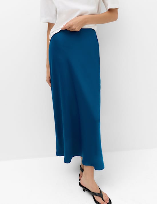 Jupe midi en satin