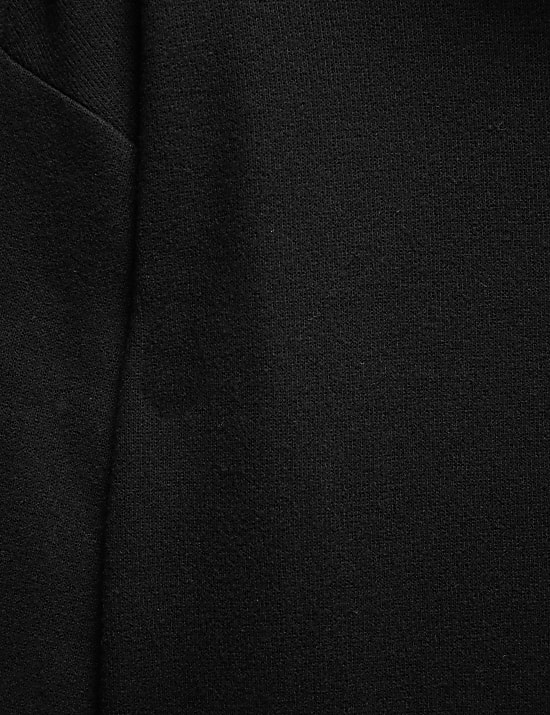 שמלת סריג באורך מיני ומבד ג'רסי עם צווארון נשפך