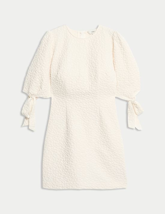 Gaun Terusan Mini Jacquard dengan Detail Tali