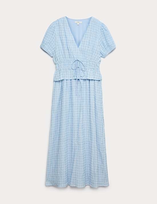 שמלת מידי אסופה במותניים מתערובת סיב תאית עם מחשוף וי