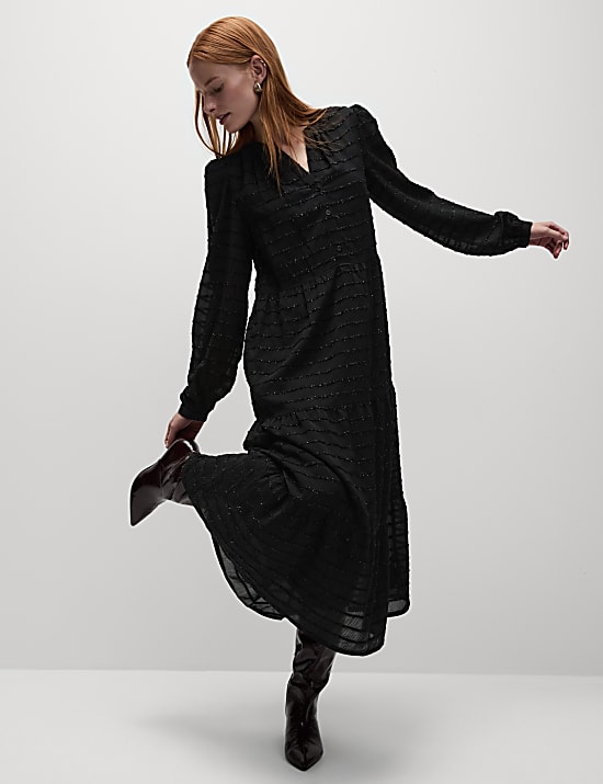 Textured V-Neck Midi Relaxed Dress