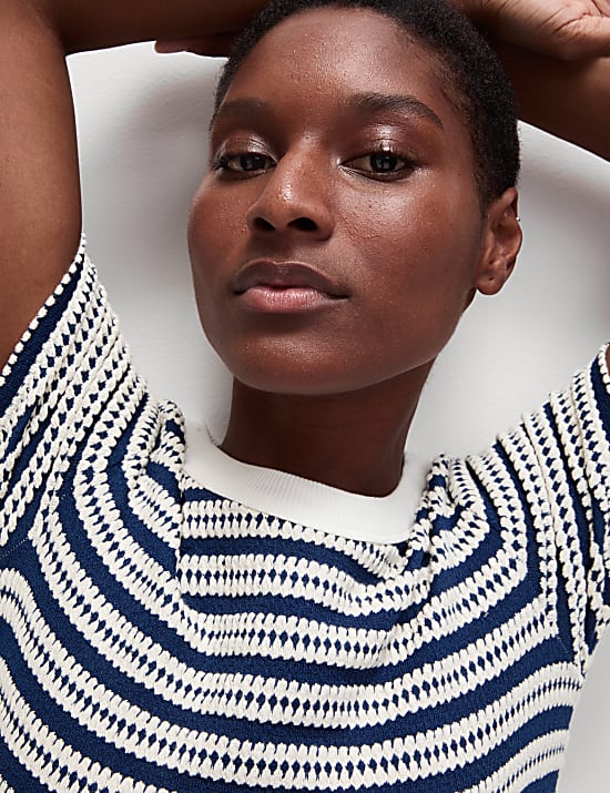 Gaun Kolom Midi Campuran Katun Motif Garis