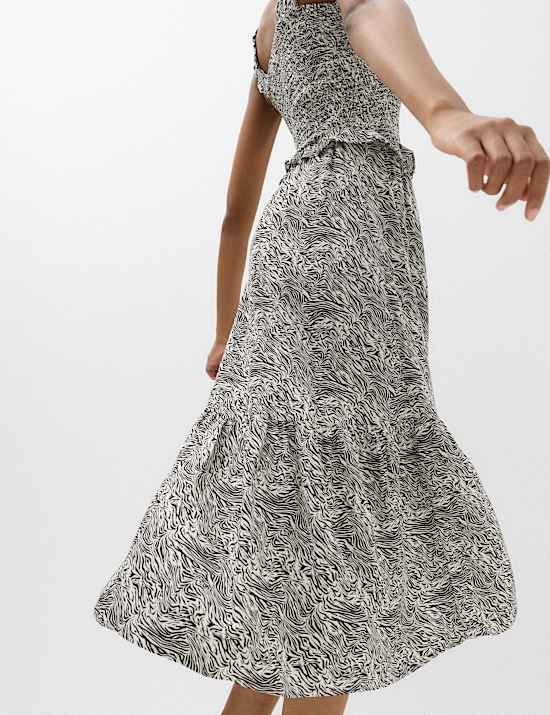 Printed Square Neck Midi Waisted Dress