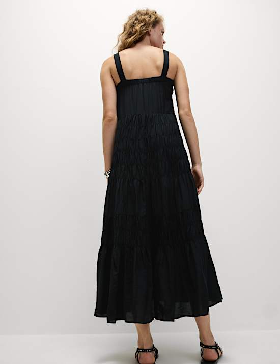 Μίντι φόρεμα με στρώσεις, τιράντες και τετράγωνη λαιμόκοψη