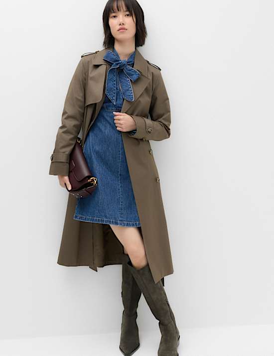 Robe ample coupe courte en jean avec encolure &agrave; nouer