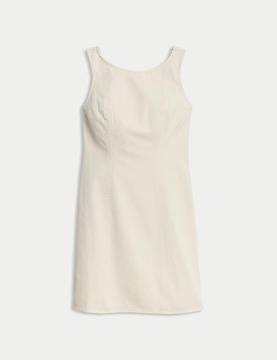 שמלת ג'ינס רב-עונתית בגזרת מיני מכותנה טהורה