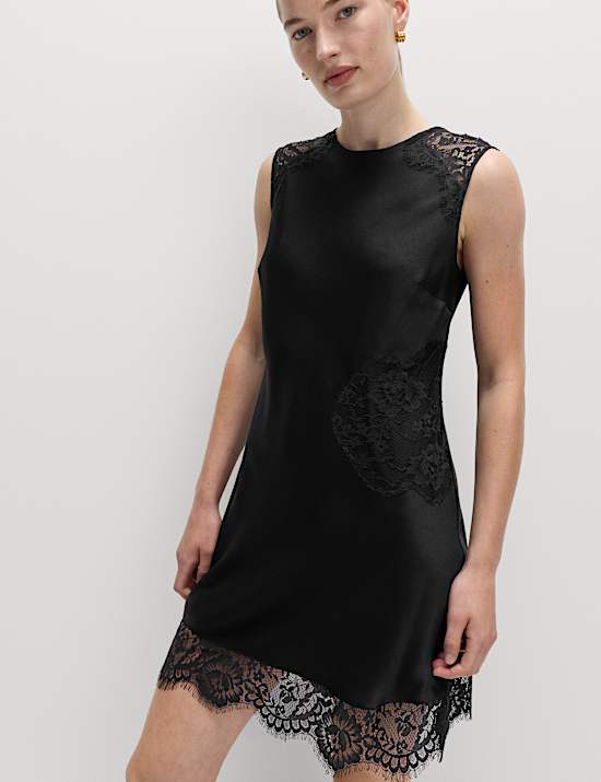 Round Neck Lace Insert Mini Shift Dress