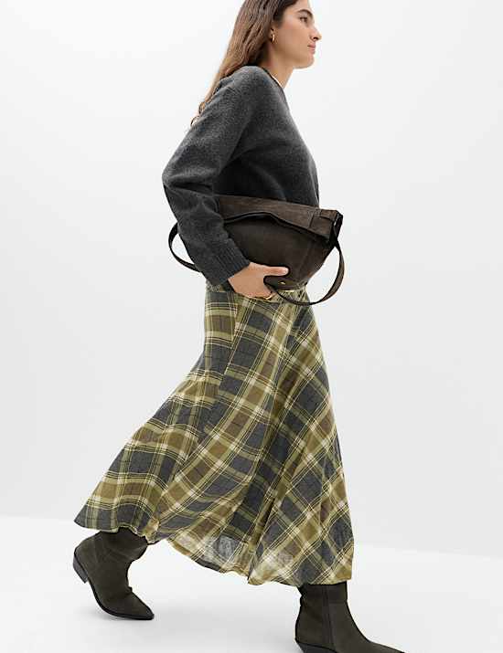 Midi skirts