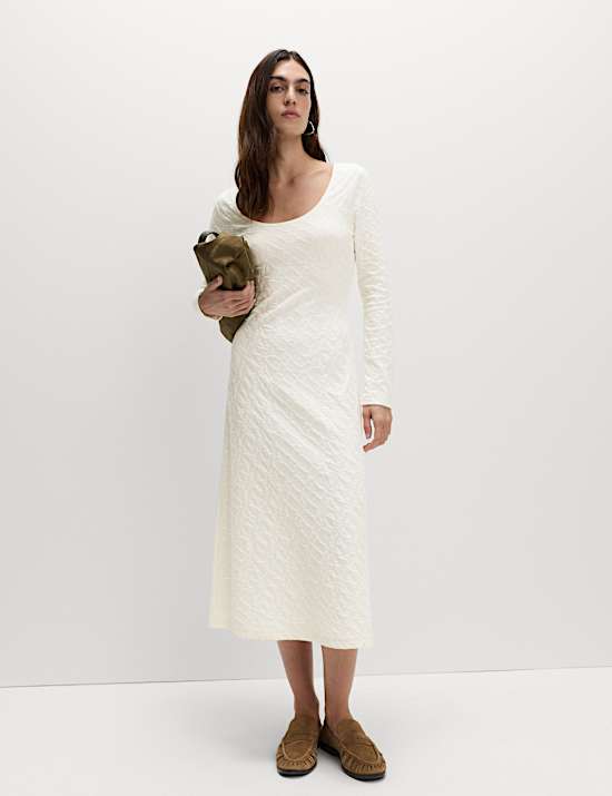 Jersey Textured Scoop Neck Midi Column Dress