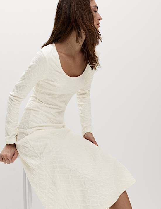 Jersey Textured Scoop Neck Midi Column Dress