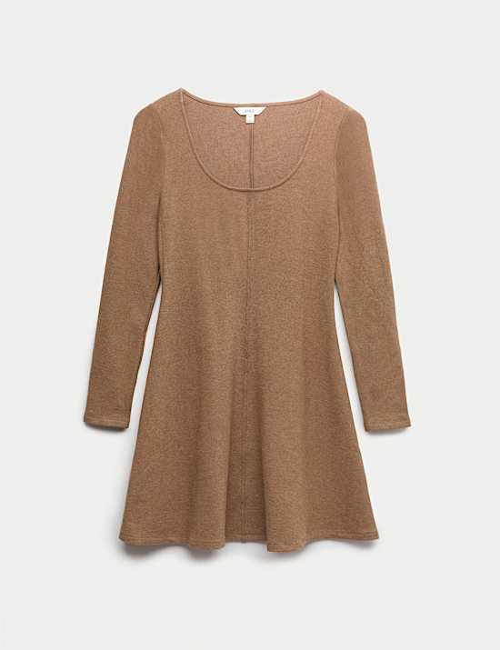 Bequemes Mini-Skaterkleid aus Jersey mit U-Ausschnitt