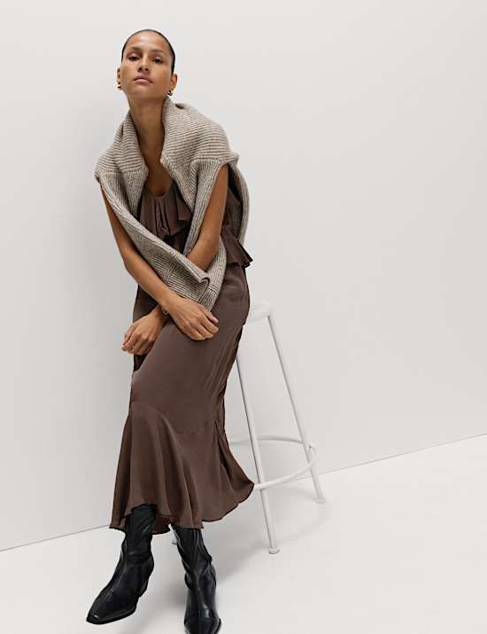 Midi-hemdjurk met hartvormige halslijn en ruches