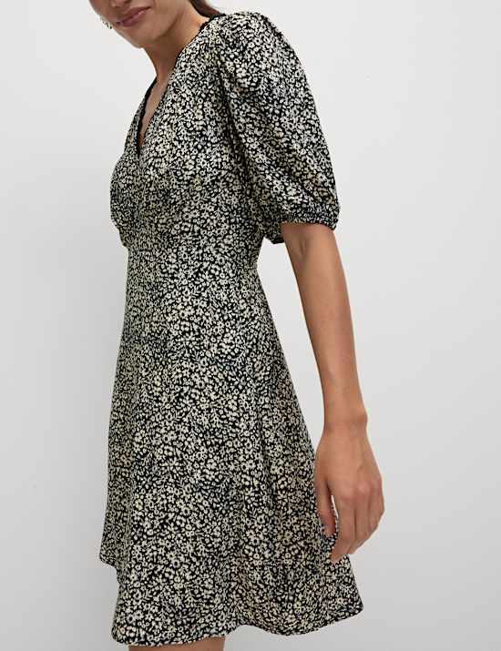Printed V-Neck Tie Waist Mini Tea Dress